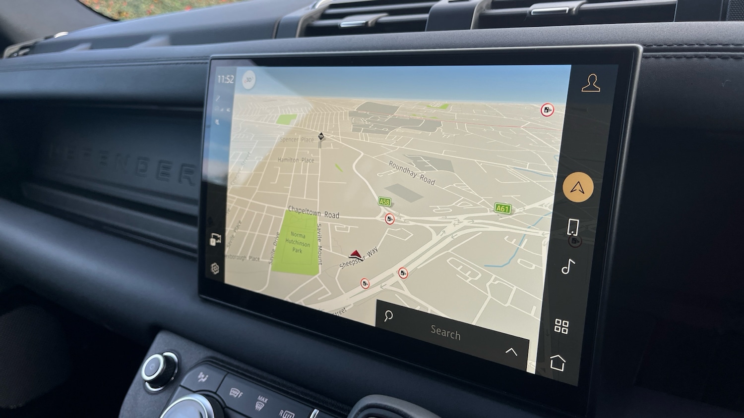 Used Land Rover Defender 2024 for sale - 76477756: Photo 11