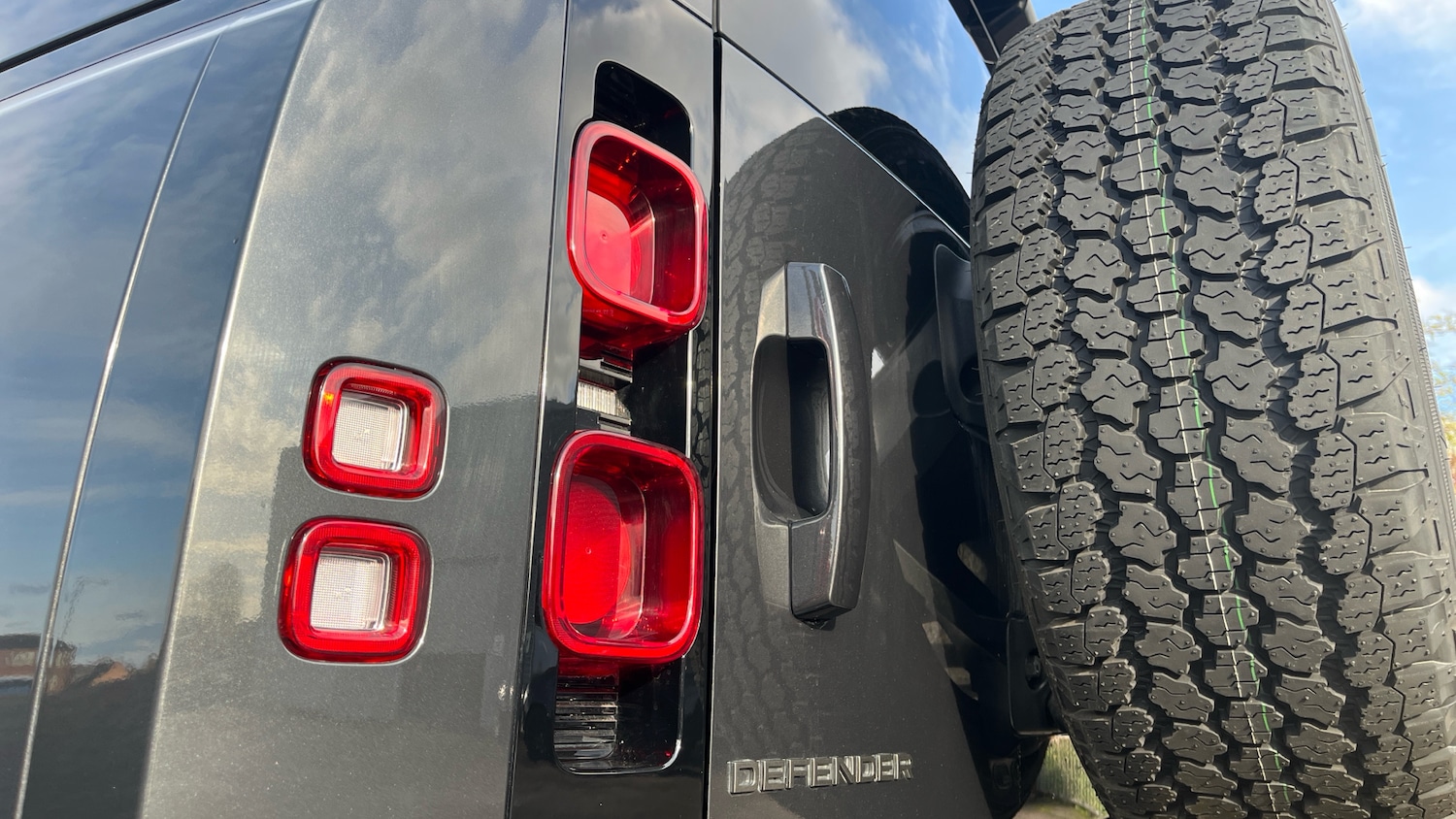 Used Land Rover Defender 2024 for sale - 76477756: Photo 19