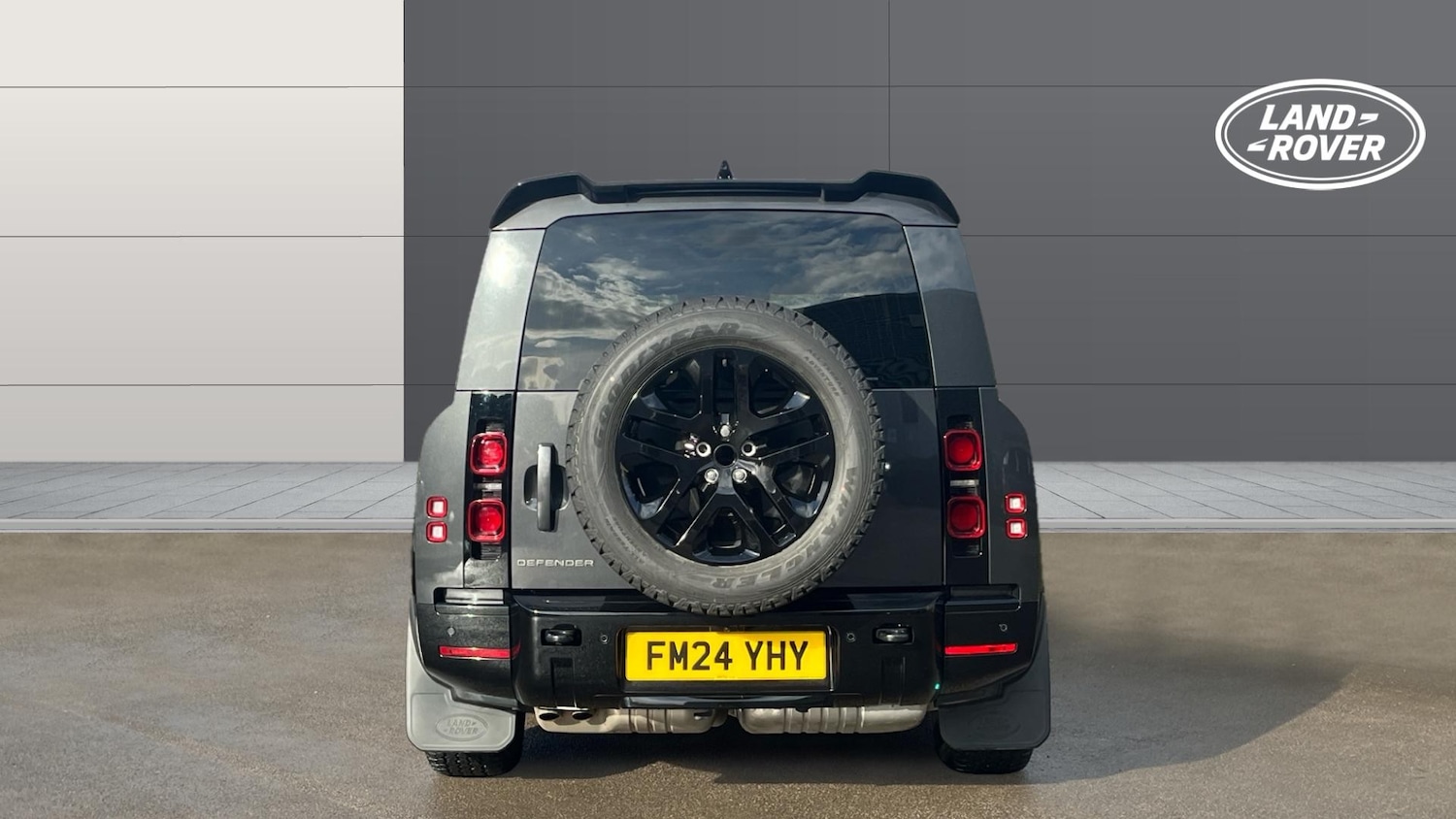 Used Land Rover Defender 2024 for sale - 76477756: Photo 6