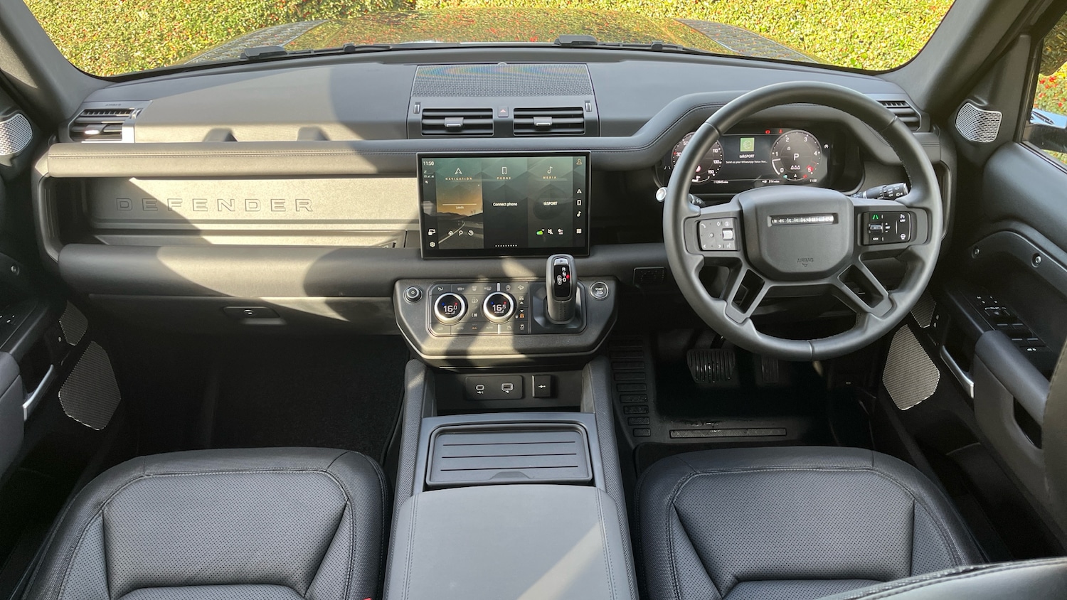 Used Land Rover Defender 2024 for sale - 76477756: Photo 9