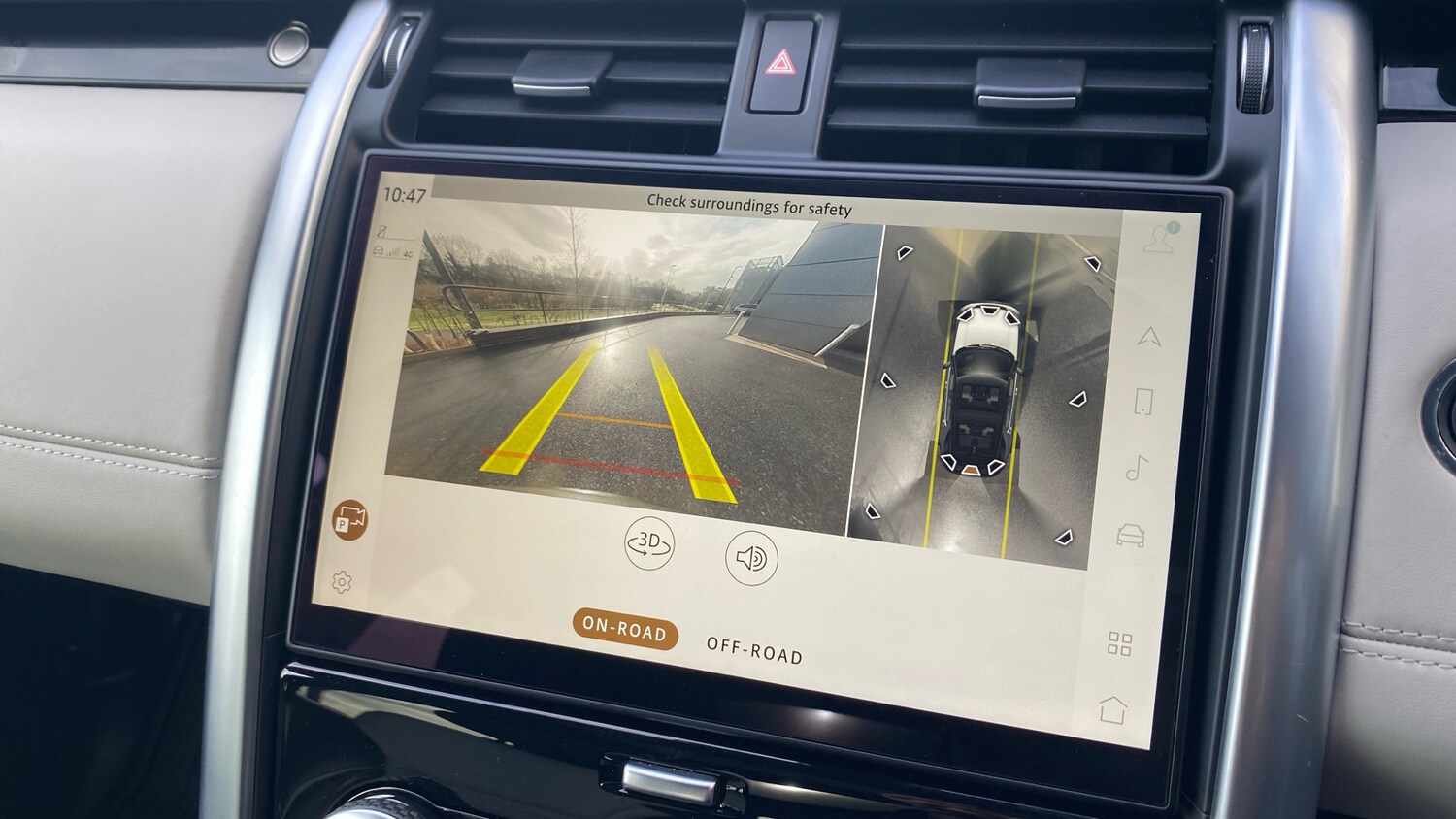 Used Land Rover Discovery 2023 for sale - 78149292: Photo 12