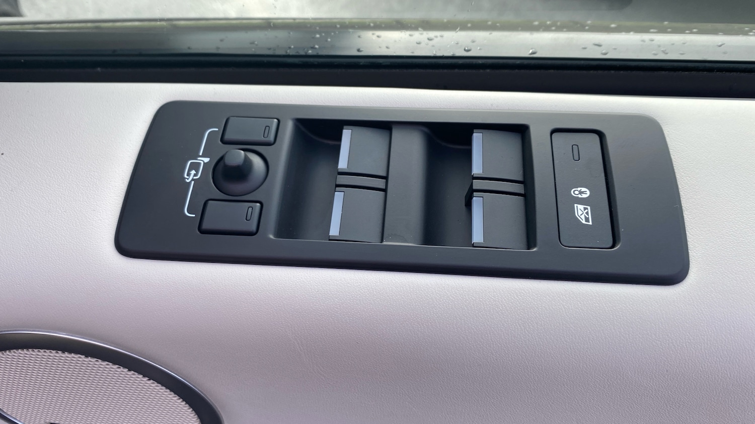 Used Land Rover Discovery 2023 for sale - 78149292: Photo 26