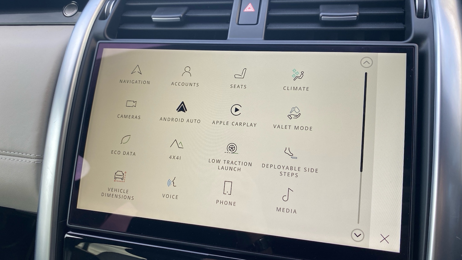 Used Land Rover Discovery 2023 for sale - 78149292: Photo 37