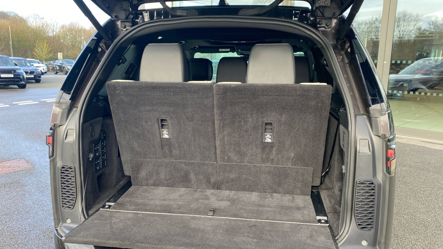 Used Land Rover Discovery 2023 for sale - 78149292: Photo 45