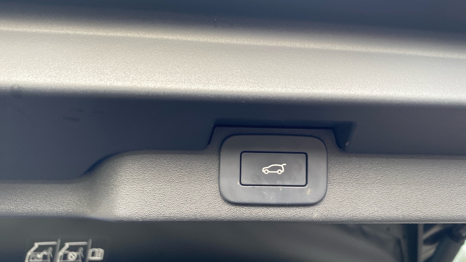 Used Land Rover Discovery 2023 for sale - 78149292: Photo 48