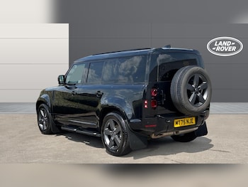 Used Land Rover Defender 2025 for sale - 78657058: Photo