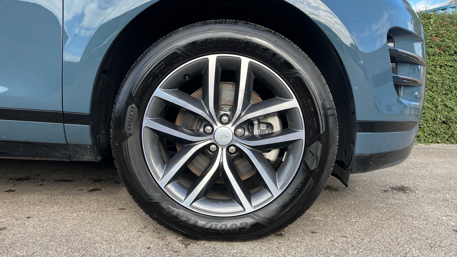 Used Land Rover Range Rover Evoque 2025 for sale - 76243078: Photo 8