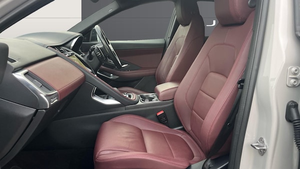 Used Jaguar E-Pace 2022 for sale - 76233079: Photo 3