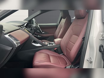 Used Jaguar E-Pace 2022 for sale - 76233079: Photo 3