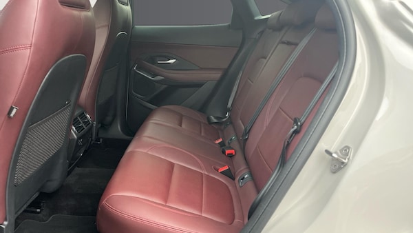 Used Jaguar E-Pace 2022 for sale - 76233079: Photo 4