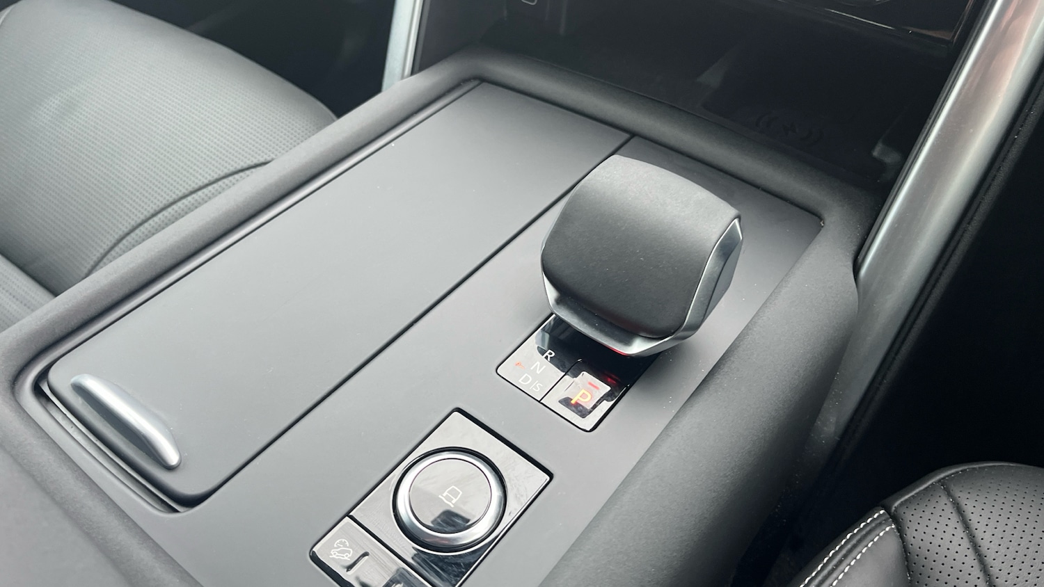 Used Land Rover Discovery 2025 for sale - 76265900: Photo 13