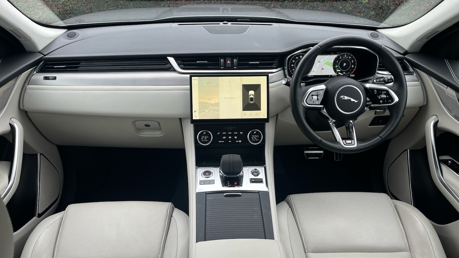 Used Jaguar F-Pace 2022 for sale - 77459648: Photo 9