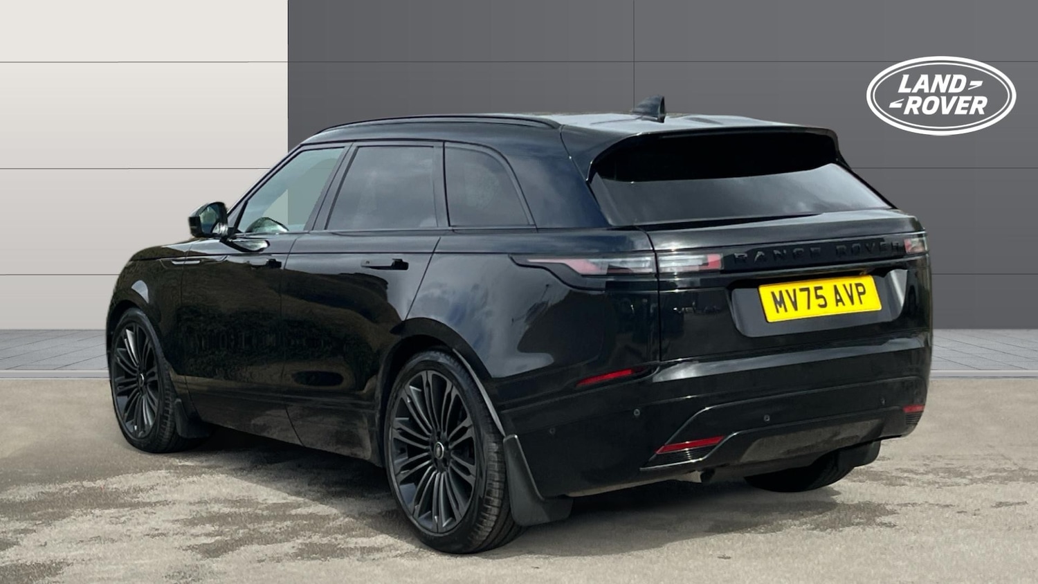 Used Land Rover Range Rover Velar 2025 for sale - 78066626: Photo 2
