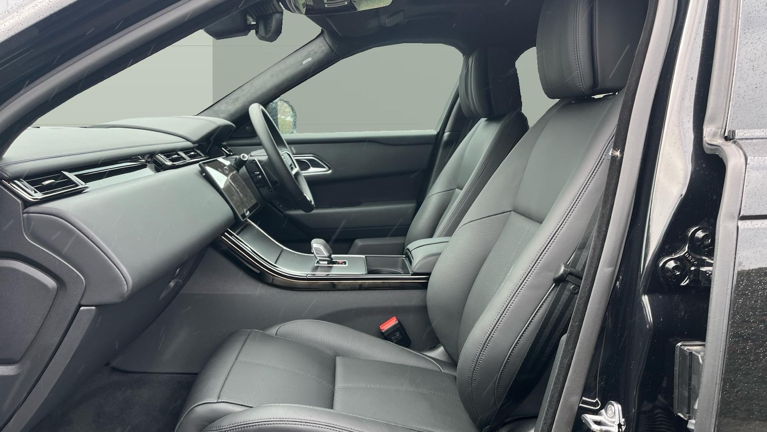 Used Land Rover Range Rover Velar 2025 for sale - 78066626: Photo 3