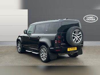 Used Land Rover Defender 2021 for sale - 77251062: Photo