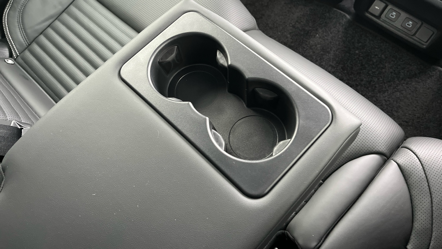 Used Land Rover Discovery 2025 for sale - 78000807: Photo 24