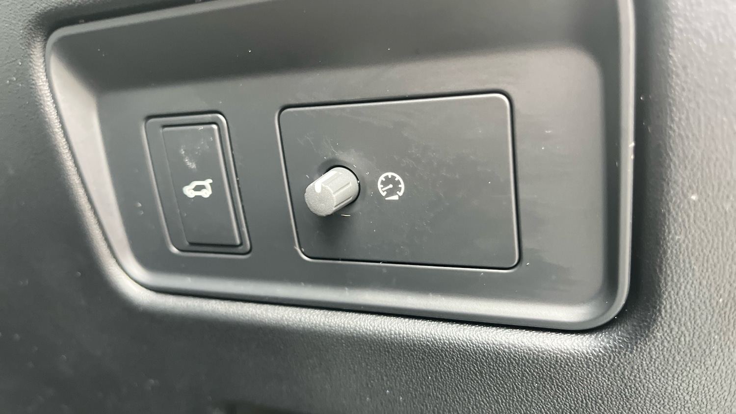 Used Land Rover Discovery 2025 for sale - 78000807: Photo 31