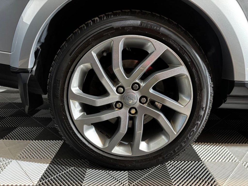 Used Land Rover Discovery 2016 for sale - 76617561: Photo 10