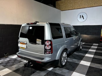 Used Land Rover Discovery 2016 for sale - 76617561: Photo