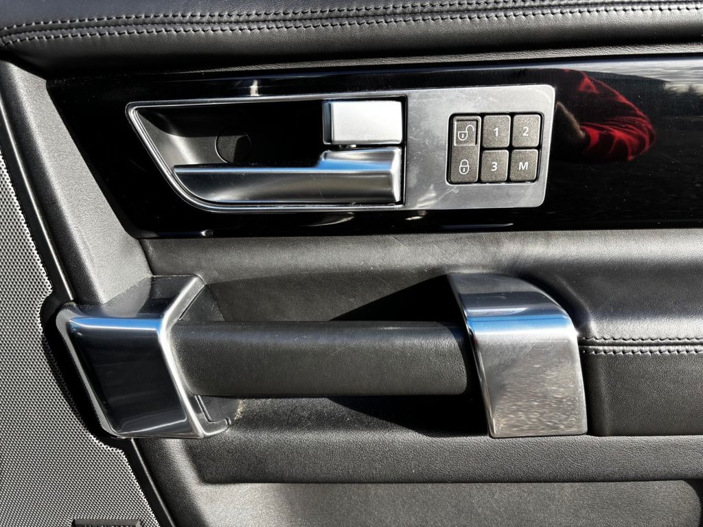 Used Land Rover Discovery 2016 for sale - 76617561: Photo 39