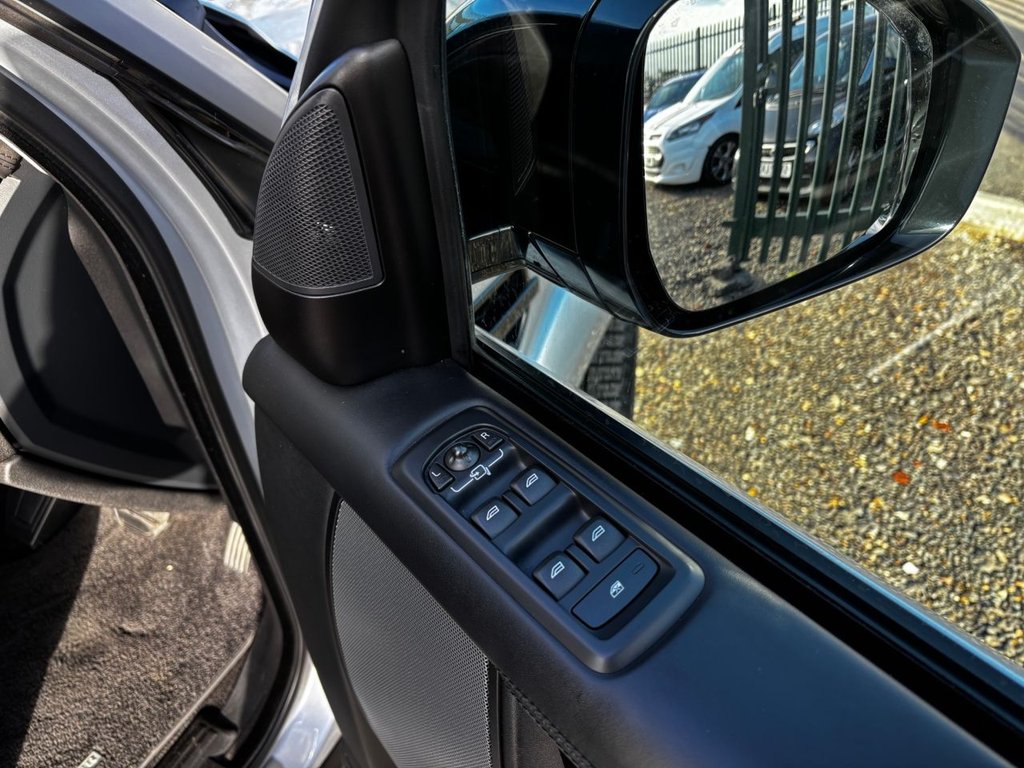 Used Land Rover Discovery 2016 for sale - 76617561: Photo 49