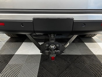 Used Land Rover Discovery 2016 for sale - 76617561: Photo