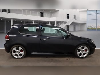 Used Volkswagen Golf 2010 for sale - 77442250: Photo