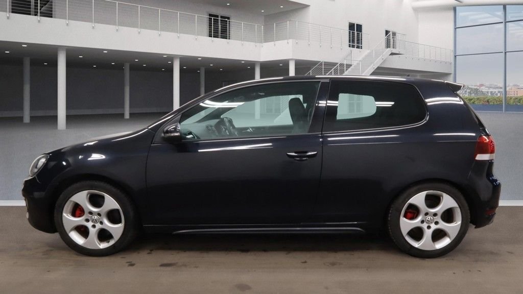 Used Volkswagen Golf 2010 for sale - 77442250: Photo 6