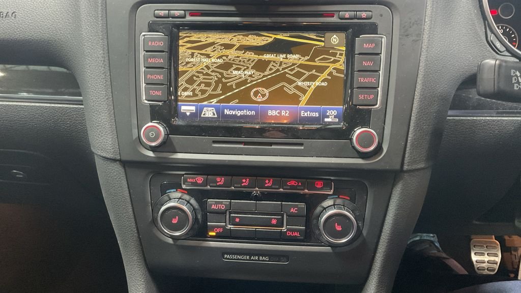 Used Volkswagen Golf 2010 for sale - 77442250: Photo 9