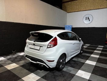 Used Ford Fiesta 2017 for sale - 75735508: Photo