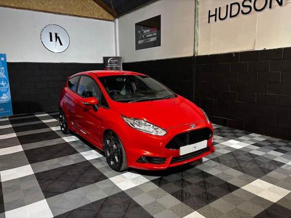 Used Ford Fiesta 2017 for sale - 76291528: Photo 1