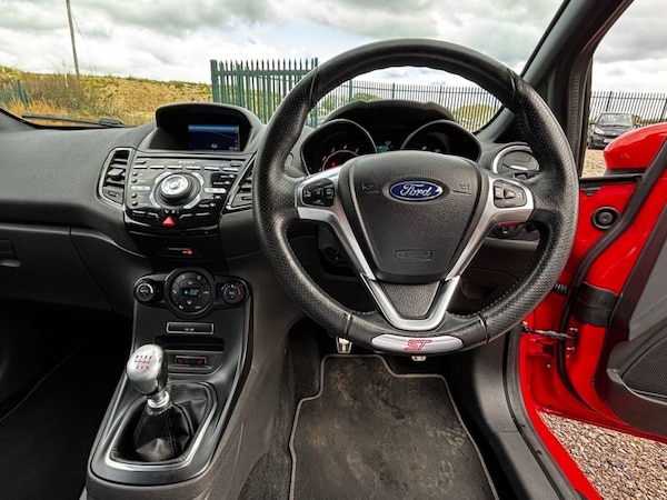 Used Ford Fiesta 2017 for sale - 76291528: Photo 24