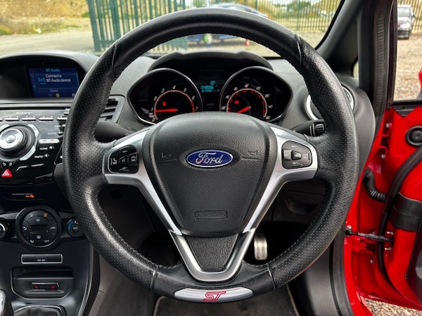 Used Ford Fiesta 2017 for sale - 76291528: Photo 25