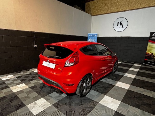 Used Ford Fiesta 2014 for sale - 76313089: Photo 2