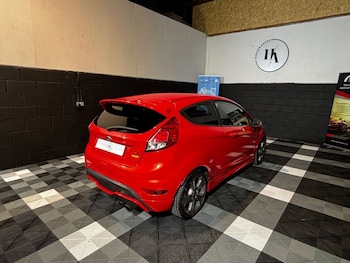 Used Ford Fiesta 2014 for sale - 76313089: Photo 2