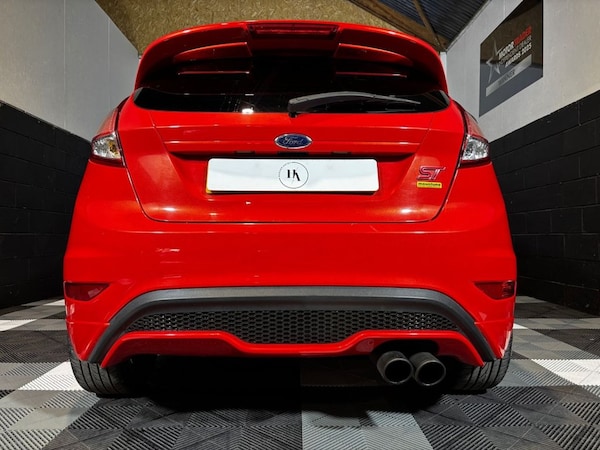 Used Ford Fiesta 2014 for sale - 76313089: Photo 4