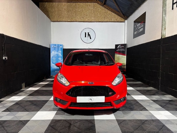 Used Ford Fiesta 2014 for sale - 76313089: Photo 8