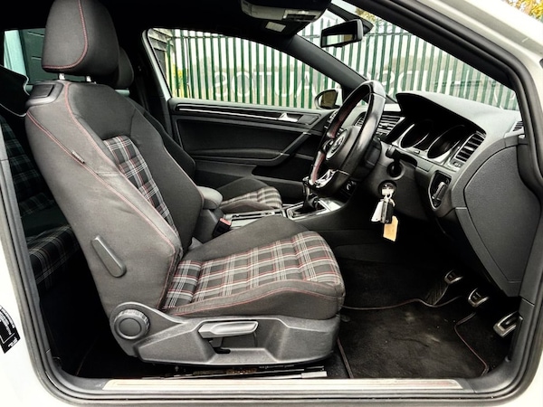 Used Volkswagen Golf 2013 for sale - 76074088: Photo 18