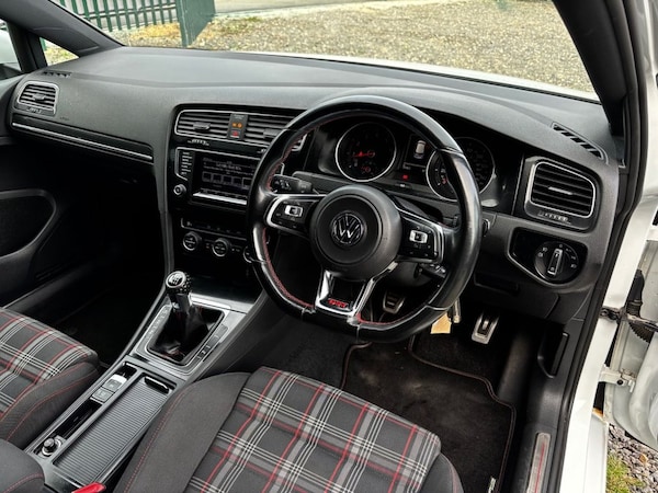 Used Volkswagen Golf 2013 for sale - 76074088: Photo 20