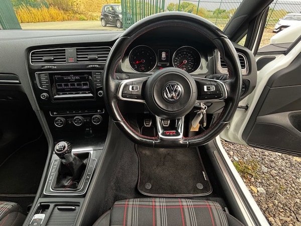 Used Volkswagen Golf 2013 for sale - 76074088: Photo 21