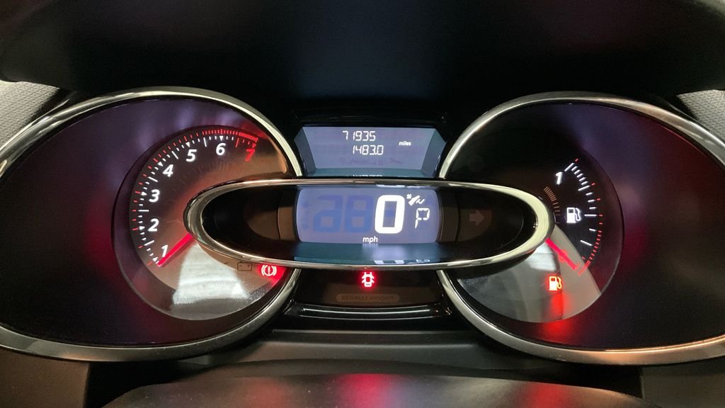 Used Renault Clio 2013 for sale - 76668138: Photo 10