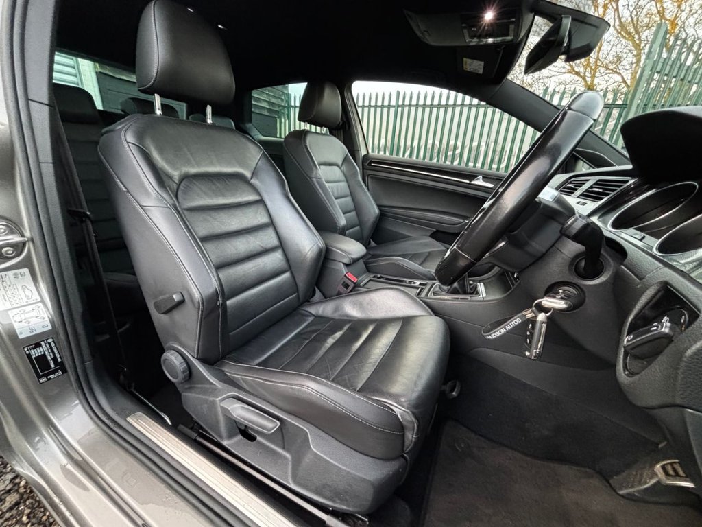 Used Volkswagen Golf 2017 for sale - 76617460: Photo 17