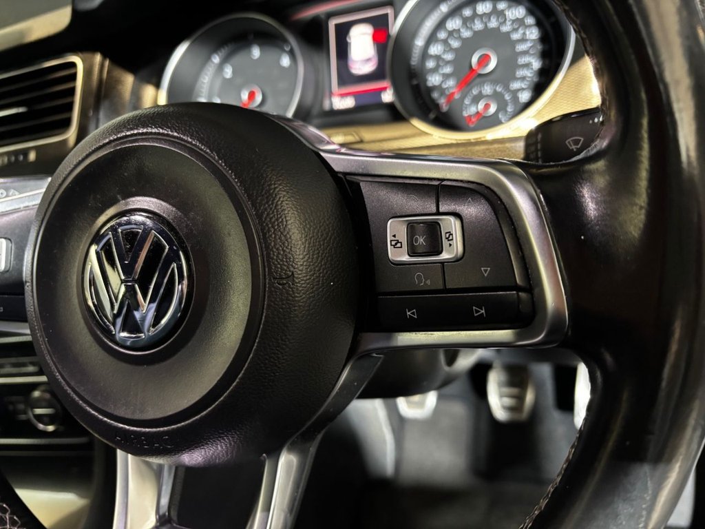 Used Volkswagen Golf 2017 for sale - 76617460: Photo 31