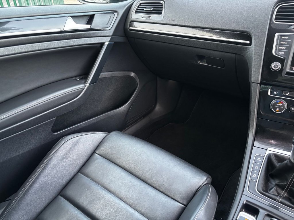 Used Volkswagen Golf 2017 for sale - 76617460: Photo 33