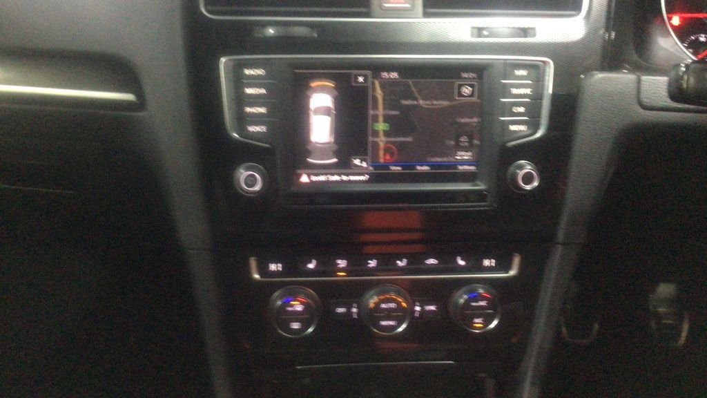 Used Volkswagen Golf 2017 for sale - 76617460: Photo 8