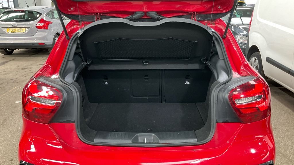 Used Mercedes-Benz A-Class 2016 for sale - 77850291: Photo 4