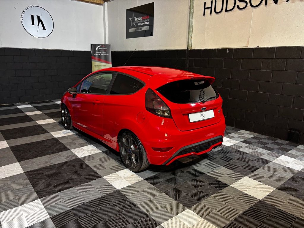 Used Ford Fiesta 2014 for sale - 75624953: Photo 4