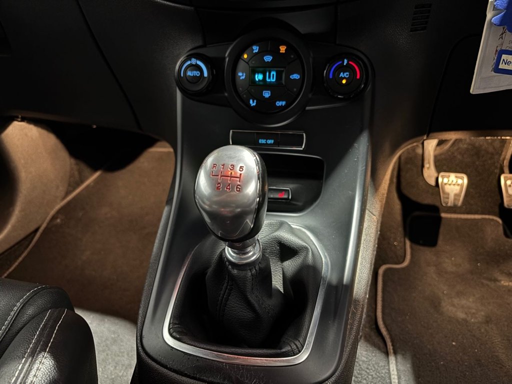 Used Ford Fiesta 2017 for sale - 76546597: Photo 25