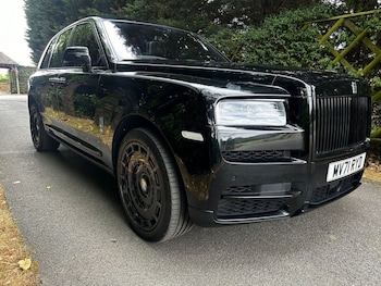 2021 (71) - 6.75 V12 SUV 5dr Petrol Auto 4WD Euro 6 (563 bhp)