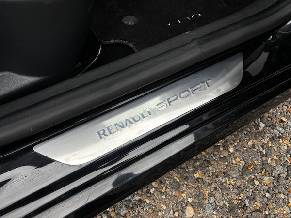 Used Renault Clio 2018 for sale - 76132674: Photo 16